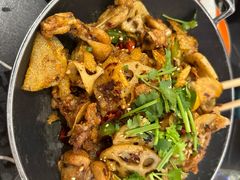 -川流不息·地道川菜·小龙虾(松东路店)