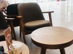用餐区-星巴克(汇亚大厦店)