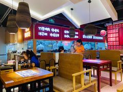 大堂-怪噜范·老贵阳街头名小吃(鸿通城店)