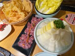 -洪氏嗨捞·广东猪肚鸡·椰子鸡火锅(西咸万象城店)