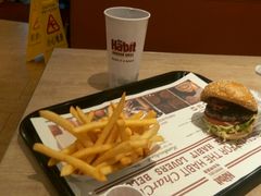 畅饮杯中杯-The Habit Burger Grill 哈比特汉堡(爱琴海店)