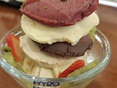 -MADO冰淇淋咖啡馆(淘金店)