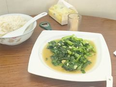 -亭下湖饭店(康岭店)