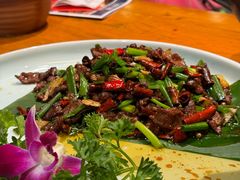 -老滇山寨•云南特色菜•地方菜•民族风情歌舞表演(金碧店)