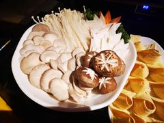 菌菇拼盘-渝利重庆火锅