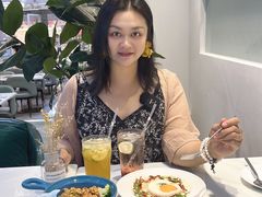 -丽莎沙拉轻食餐厅(国贸店)