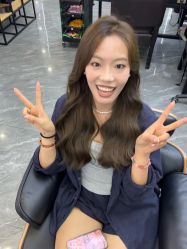 -藤野造型烫染·漂发