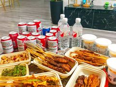 -何师烧烤Pro ·江湖川菜·小龙虾·精酿(太古里旗舰店)