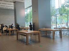 -Apple零售店(华贸购物中心店)