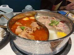 酸汤猪手火锅-小街猪手(团结湖店)