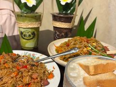牛肝菌炒饭-婉泰·特色小吃·舂鸡脚(告庄二店)