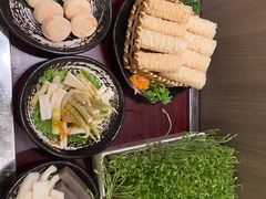 -湊湊火锅·茶憩(打浦桥日月光店)