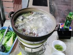 -威邵鸡煲(西华路总店)