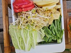 -菌海森林·非遗野生菌火锅(西山区滇池路摩根道店)