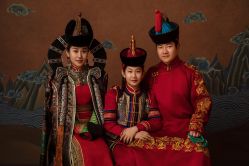点击看大图 -苏雅影像蒙古婚纱摄影工作室