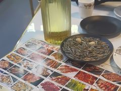 -哈尔滨烧烤·山河村铁锅炖(交大店)