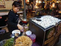 -席娜卡琳火车铁道夜市