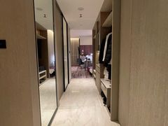 -大连星海皇冠假日酒店