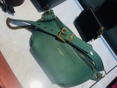 -GIVENCHY(佛罗伦萨小镇奥莱店)