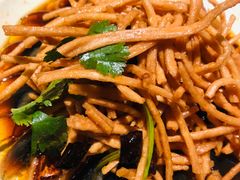 馓子拌皮蛋-巴厘龙虾·榜首油焖大虾(旗舰店·万松园)