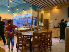 大堂-金穗园·砂锅粥.醉鸡煲火锅(长寿路店)