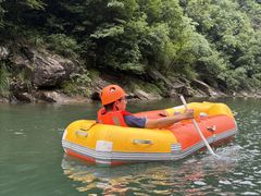 -安吉龙王山峡谷漂流