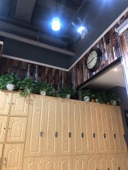 -PE SALON