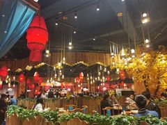 大堂-老滇山寨•云南特色菜•地方菜•民族风情歌舞表演(金碧店)