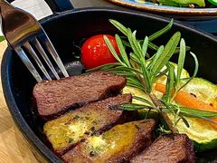 -西语·炭烧牛排(卓越中寰店)