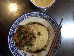 开洋葱油拌面-裕兴记•蟹黄面馆(人民广场店)