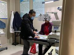 -光明眼镜·蔡司授权(徐泾店)
