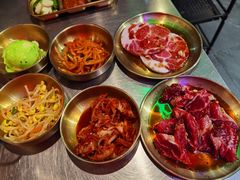 -釜山火炉·海鲜烤肉(紫藤路店)
