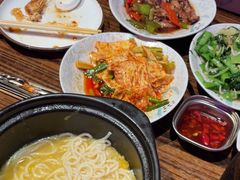 -蚝堡海鲜·威海菜·海肠捞饭·烧烤·亚洲吃蚝公司(幸福门店)
