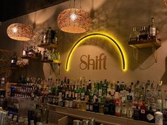 -Shift cocktail bar鸡尾酒吧
