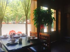 -臻吃客主题餐厅(人民路店)