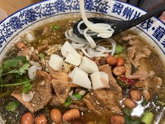 酸菜肉片米线-贵州米线(童家巷店)