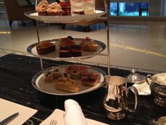 红丝绒下午茶-Salon de Ville浦江汇(上海外滩华尔道夫酒店店)