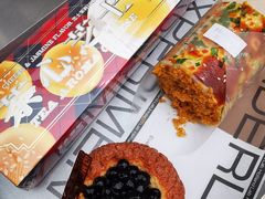 -好利来(上海虹桥新天地Lab主题店)