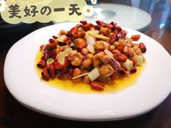 -万重锦·人文川菜馆(骡马市店)