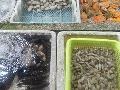-霞涌市场海鲜摆卖区