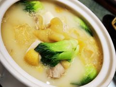 胡椒猪肚花胶煲-悦湖公馆