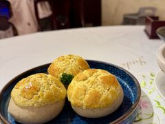 酥皮叉烧包-白天鹅宾馆-玉堂春暖餐厅