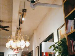 -拖板鞋咖啡旅行酒店(春熙路地铁站店)