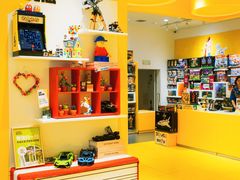-王府井百货熙地港店
