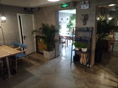 -HIGH FIVE哈福手工汉堡(桂林路店)