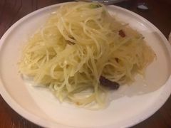 私房酸辣土豆丝-红尘酒肉小馆