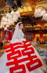 -禕·愫白婚纱商店