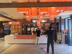 -阿瓦山寨·湘菜现炒·剁椒鱼头王(咸阳总店)