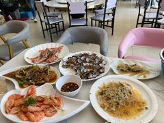 -覃记海鲜美食餐厅