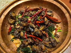 -老滇山寨•云南特色菜•地方菜•民族风情歌舞表演(金碧店)